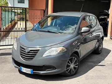 Lancia Ypsilon 1.2 69 CV 5 porte GPL Ecochic Gold