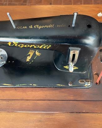 Macchina da cucire anni 50 -VIGORELLI