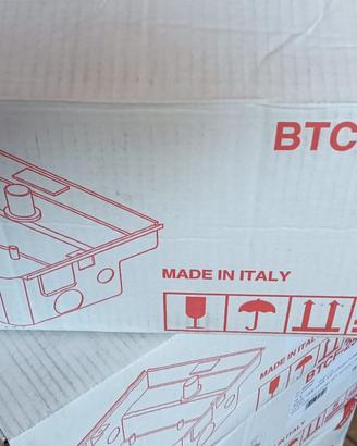4 Basamenti/Portamotori per cancelli automatici BT