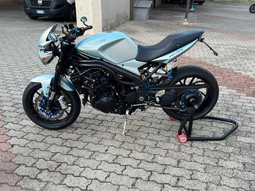 Triumph Speed Triple 1050