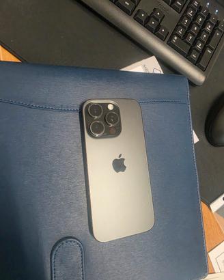 Apple iPhone 16Pro 256GB - Titanio Nero - Perfetto