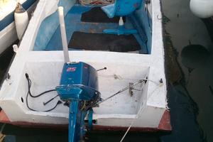 Motoscafo in buono stato con motore johnson 25 cc