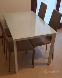 Tavolo top in vetro bianco