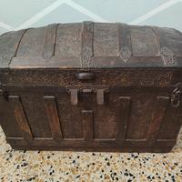 Baule antico restaurato