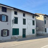 Casa accostata - Mossa