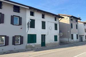 Casa accostata - Mossa