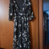 Vestito nero a fiorellini
