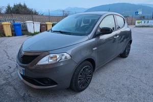 Lancia Ypsilon 1.2 GPL Gold 
