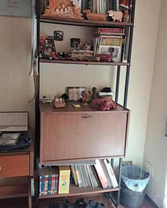 Libreria con mobiletto contenitore