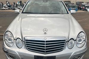 Mercedes Classe E W211 2.7 CDI 647961 PER RICAMBI