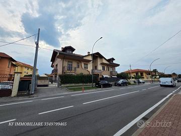 Appartamento di 81 m² con 2 locali e box auto dopp