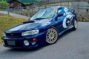 Subaru Impreza GC8 Gt turbo.