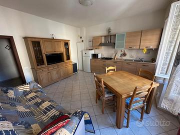 A 10 mt spiaggia San Vincenzo dal 19/07 a 9/08