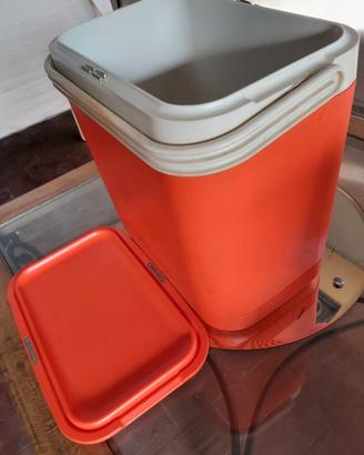 Frigo da auto o campeggio