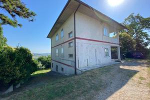 Casale di campagna - Castel di Lama