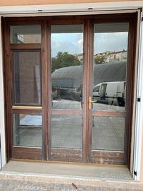 Vetrina in legno
