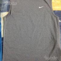 Maglietta t shirt NIKE originale NUOVA