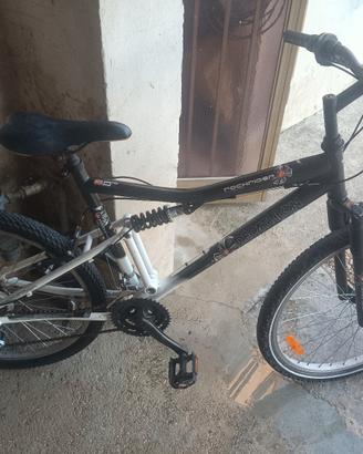 BMX e mountain bike biammortizzata