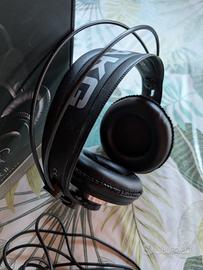 AKG K240 MK2