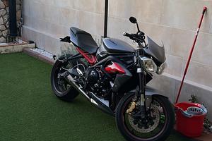 Triumph street triple R