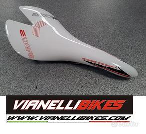 Sella edge carbon sd04 monoscocca road light