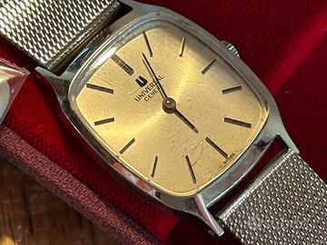 Universal Geneve solo tempo in acciaio