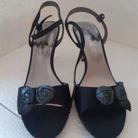 Scarpa nera raso Solo Soprani n. 39 tacco sottile