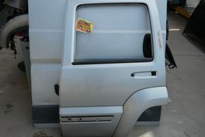 Portiera posteriore sinistra JEEP CHEROKEE 2005