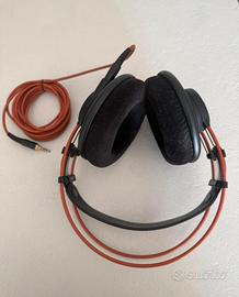 AKG K712 PRO cuffie