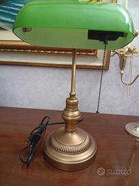 lampada Ministeriale 