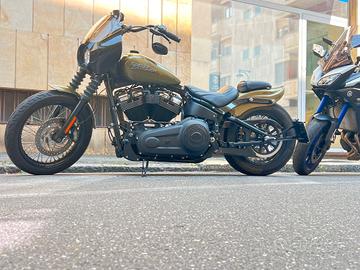 Harley Davidson street Bob 