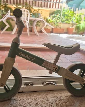 Balance bike Bobike per bambini. Bici senza pedali