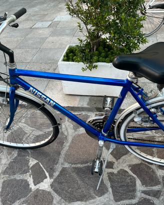 Bicicletta Nissan con cambio