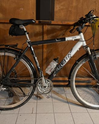 Bicicletta trekking