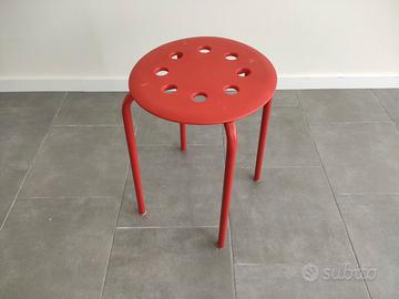 Sgabello rosso