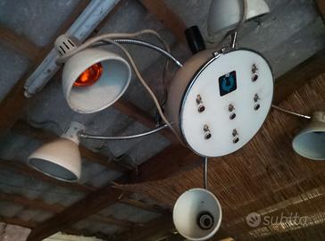 Lampada  da laboratorio medico vintage