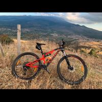 MTB KELLIS FULL