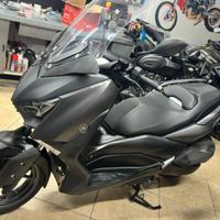 Yamaha X-Max 300