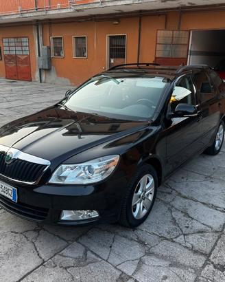 Skoda Octavia 1.6 TDI CR F.AP. Wagon Elegance