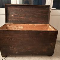 Cassapanca in legno