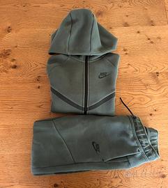 Nike Tech Fleece completa taglia M