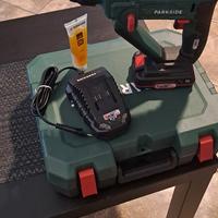 TRAPANO BATTENTE A BATTERIA 