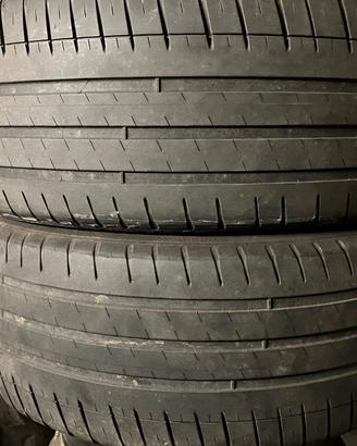 2 gomme estive Michelin 225/45/18 + altre 2