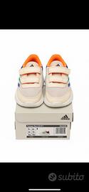 Bellissime adidas bimbo/a