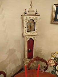 Orologio a pendolo a colonna anni '60