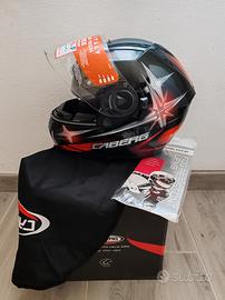 Casco marca Caberg made in Italy