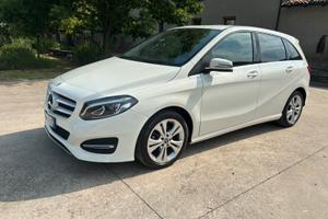 Mercedes B180d