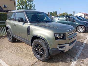 LAND ROVER Defender (2019) - 2024