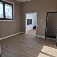 Appartamento indipendente con terrazza sovrastante