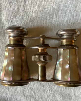 Binocolo da teatro vintage in madreperla